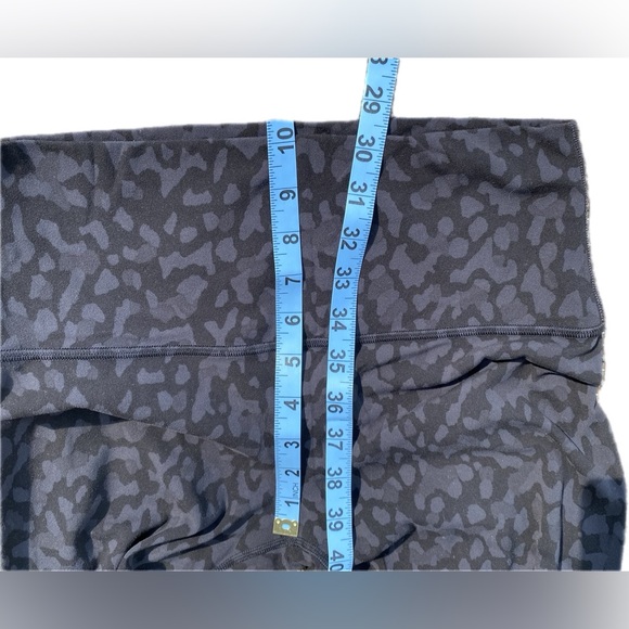 Lululemon Align Crop 21” size 8 - Picture 11 of 15